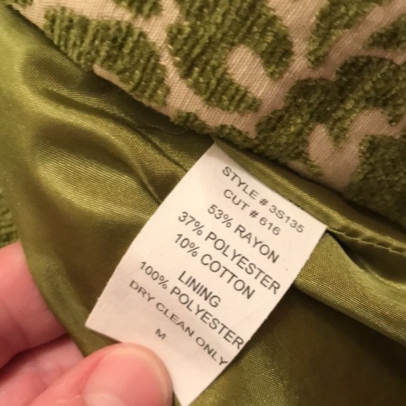 Adorable coat. - Picture 5 of 5